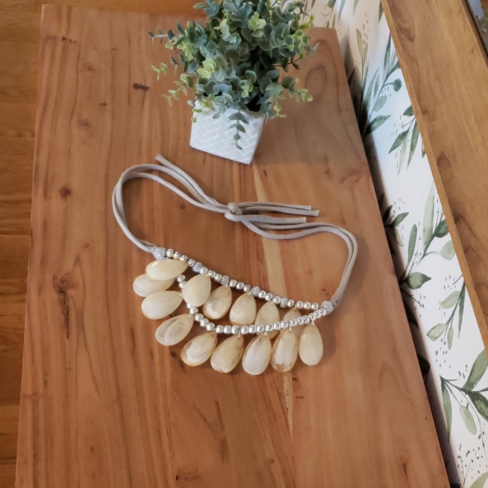 Statement necklace